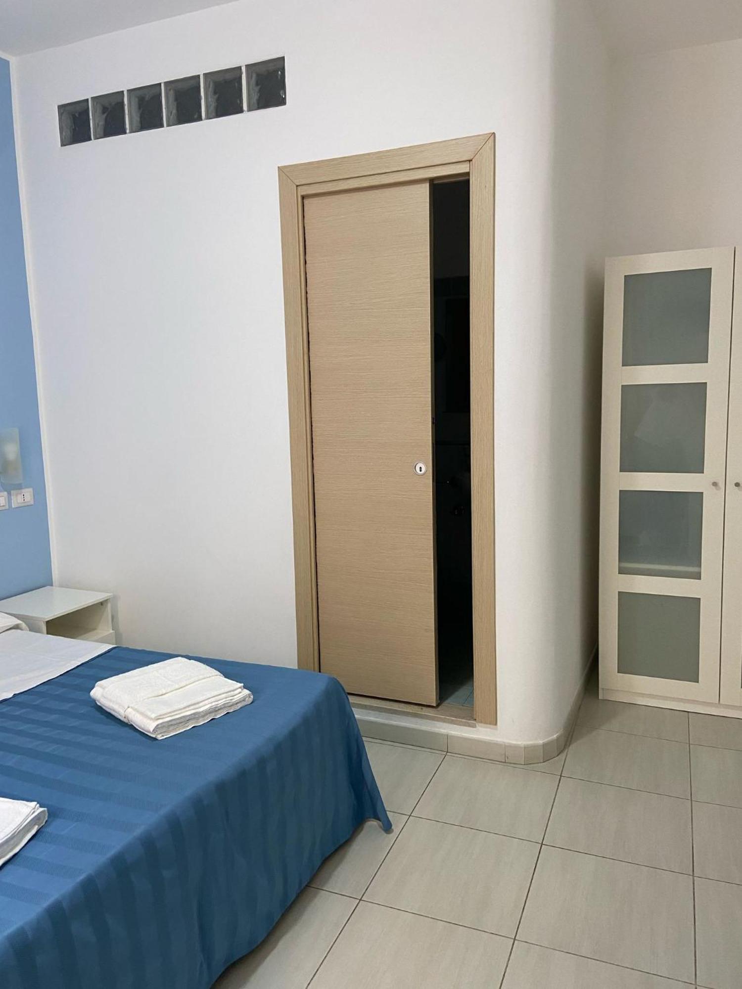 Maniel Beach Hotel Letojanni Extérieur photo